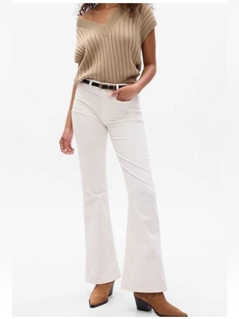 GAP Cream Corduroy 70’s Flare High Rise pants. Size 27/4